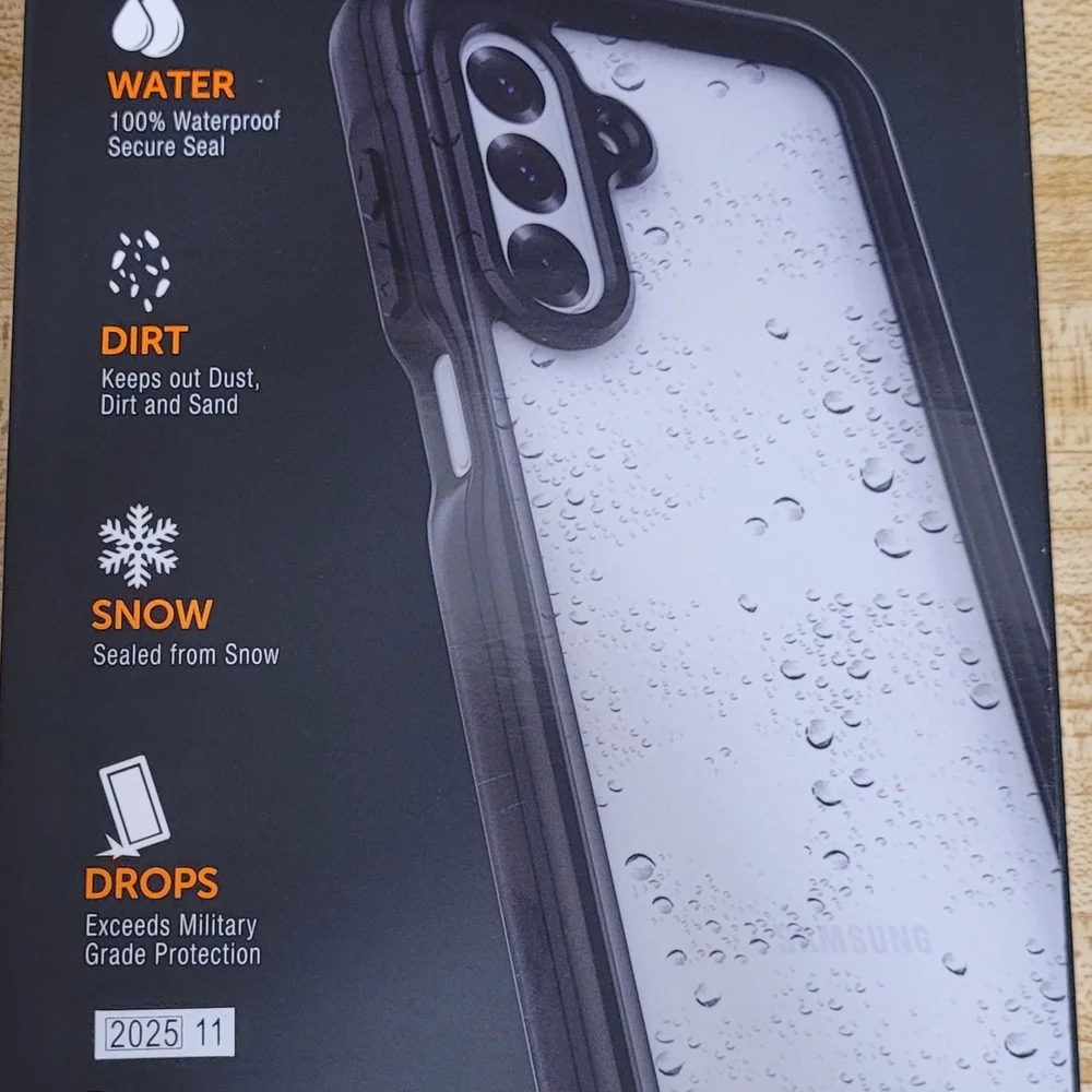 Samsung Black and White Waterproof Case